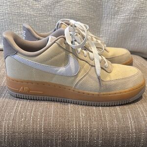 Nike Women’s Air Force 1 (07) Sneakers